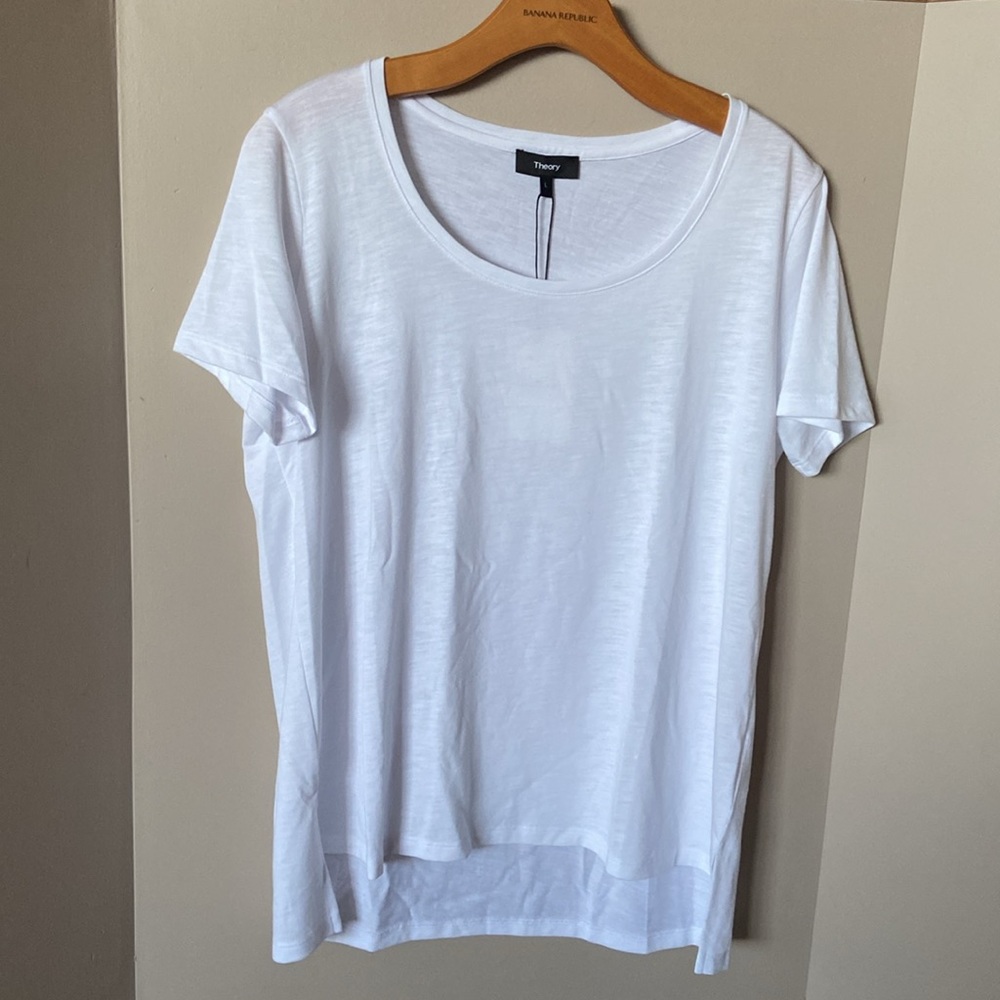 theory white tee / t-shirt / short sleeve shirt / top